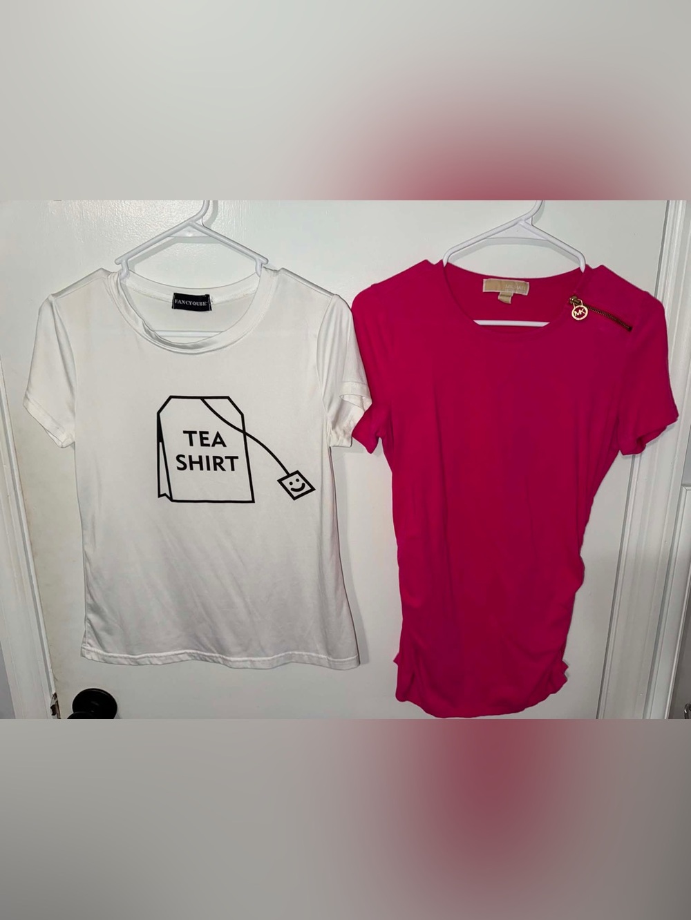 MICHAEL Michael Kors Bright Pink Crewneck Top & Tea Shirt Tee